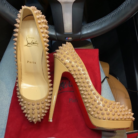 CHRISTIAN LOUBOUTIN NUDE SPIKED HEELS - Picture 4 of 4
